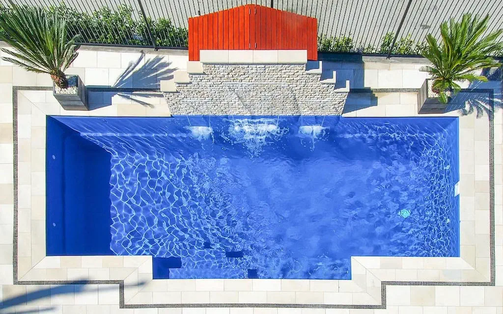 Leisure-Pools-Elegance-Sapphire-Blue-stunning-color-options Leisure Pools Vailoffers the full range fiberglass pool colors