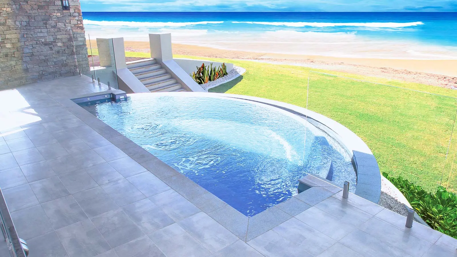 Leisure-Pools-Horizon-Fiberglass-Pool-Shape The Horizon™, a fiberglass pool design manufactured by Leisure Pools